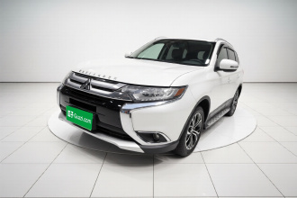 三菱 欧蓝德 2018款 2.0L 两驱荣耀版 5座