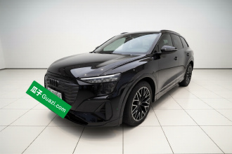 奥迪Q5 e-tron 2023款 40 e-tron 星耀型 机甲套装