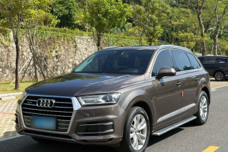 奥迪Q7 2016款 40 TFSI 舒适型