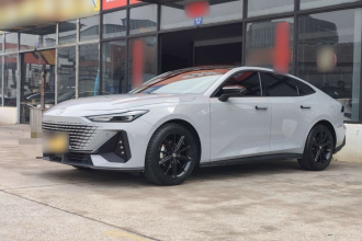长安UNI-V 2022款 1.5T 尊贵型