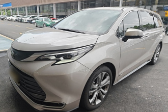 丰田 赛那SIENNA 2024款 2.5L混动 臻享尊贵版