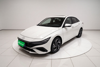 现代 伊兰特 2023款 1.5L CVT LUX尊贵版
