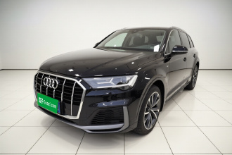 奥迪Q7 2022款 55 TFSI quattro S line运动型