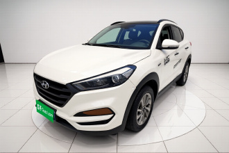 现代 途胜 2018款 1.6T 双离合两驱15周年特别版