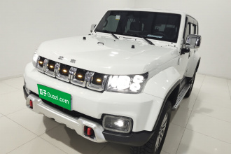 北京越野 北京BJ40 2023款 2.0T 自动四驱城市猎人版侠客型