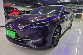 比亚迪 海豹06新能源 2025款 DM-i 智驾版 120KM尊荣型