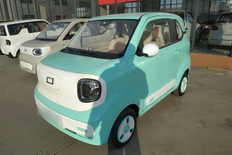 奔腾小马 2026款 222km 炫彩马