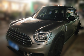 MINI Countryman 2019款 1.5T COOPER ALL4 艺术家周末旅行版