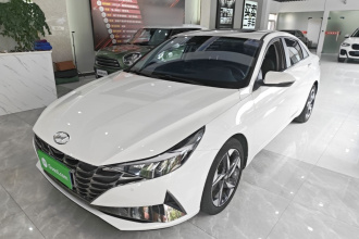 现代 伊兰特 2022款 1.5L CVT LUX尊贵版