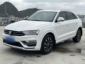 众泰SR7 2016款 1.5T 手动魔方之心版 国V