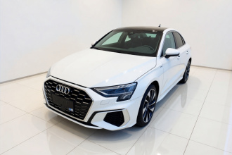 奥迪A3 2024款 A3L Limousine 35 TFSI 时尚运动型