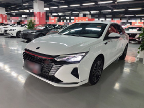 东风风神 奕炫MAX 2023款 1.5T 超能型爸版