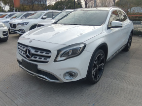 奔驰GLA 2017款 GLA 220 4MATIC 时尚型