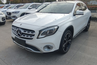 奔驰GLA 2017款 GLA 220 4MATIC 时尚型