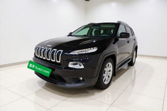 Jeep 自由光 2016款 2.4L 领先版