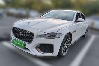 捷豹XFL 2022款 XFL 2.0T P250 两驱尊享豪华版