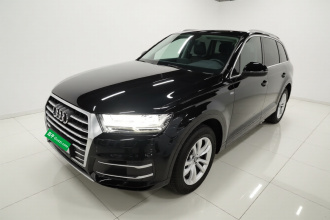 奥迪Q7 2019款 45 TFSI 舒适型