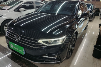 大众 迈腾 2023款 200万辆纪念版 330TSI DSG领先型