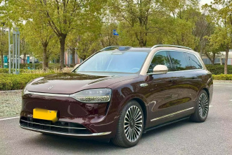 鸿蒙智行 问界M9 2025款 增程 Ultra版 52kWh 6座版 (192线激光雷达）