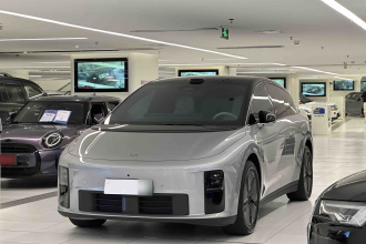 理想汽车 理想i6 2025款 两驱标准版