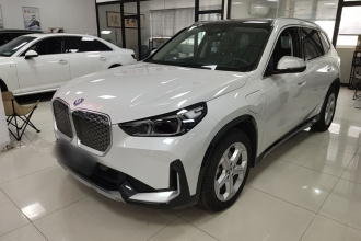 宝马iX1 2023款 eDrive25L X设计套装