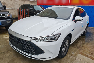 比亚迪 秦PLUS 2021款 DM-i 120KM 尊贵型