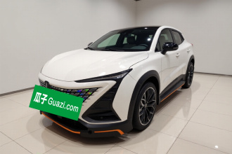 长安UNI-T 2022款 1.5T 尊贵型