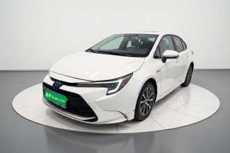 丰田 雷凌 2023款 智能电混双擎 1.8L 豪华版