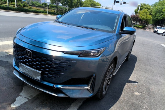 长安UNI-K 2021款 2.0T 全轮驱动尊贵型