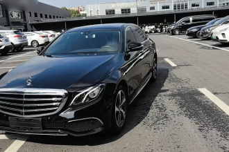 奔驰E级 2017款 E 300 L 运动豪华型