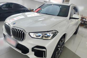 宝马X5 2022款 xDrive 40Li 尊享型M运动套装