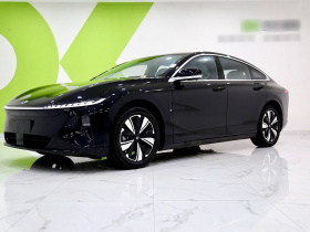 长安启源A07 2025款 蓝鲸增程版 140精英型