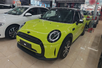 MINI 2023款 1.5T COOPER 艺术家