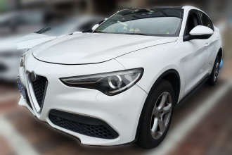 阿尔法·罗密欧 Stelvio斯坦维 2017款 2.0T 200HP 精英版