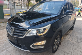 宝骏560 2015款 1.8L 手动豪华型