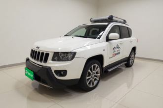 Jeep 指南者(进口) 2014款 2.4L 四驱豪华版