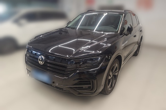 大众 途锐 2021款 3.0TSI 锐享版 曜黑运动套装