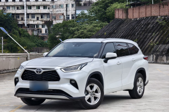 丰田 汉兰达 2026款 2.5L智能电混双擎两驱精英版 5座