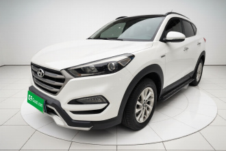 现代 途胜 2015款 1.6T 双离合两驱智能型