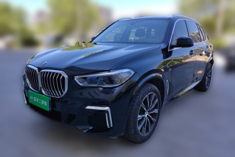 宝马X5 2022款 改款 xDrive 30Li 尊享型M运动套装