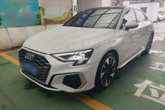 奥迪A3 2023款 改款 A3L Limousine 35 TFSI 时尚运动型