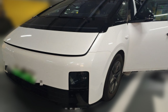 理想汽车 理想MEGA 2025款 Home 家庭特别版