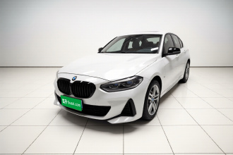 宝马1系 2021款 改款 120i M运动曜夜版