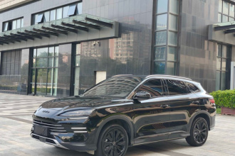 比亚迪 宋PLUS新能源 2025款 DM-i 112KM 尊荣型