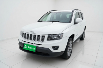 Jeep 指南者(进口) 2014款 2.4L 四驱豪华导航版