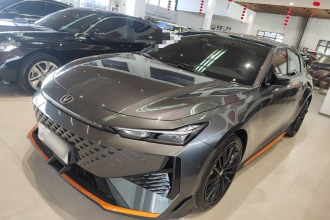 长安UNI-V 2025款 1.5T 500Bar尊贵运动型