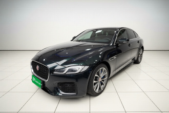 捷豹XFL 2019款 XFL 2.0T 250PS 两驱豪华版