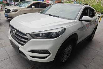 现代 途胜 2015款 1.6T 双离合两驱智能型