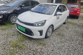 起亚 焕驰 2020款 改款 1.4L 自动精英互联版