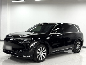 鸿蒙智行 问界M8 2025款 增程 Max+版 53.4kWh 6座版